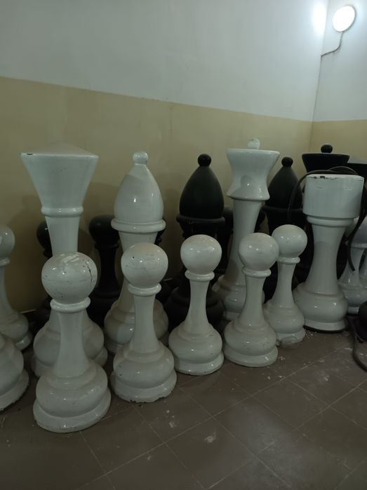 Продаются декоративные шахматные фигуры