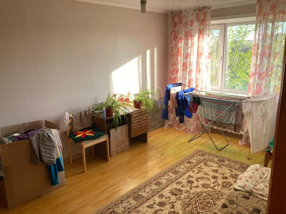 Продам квартиру 3-х комнатную