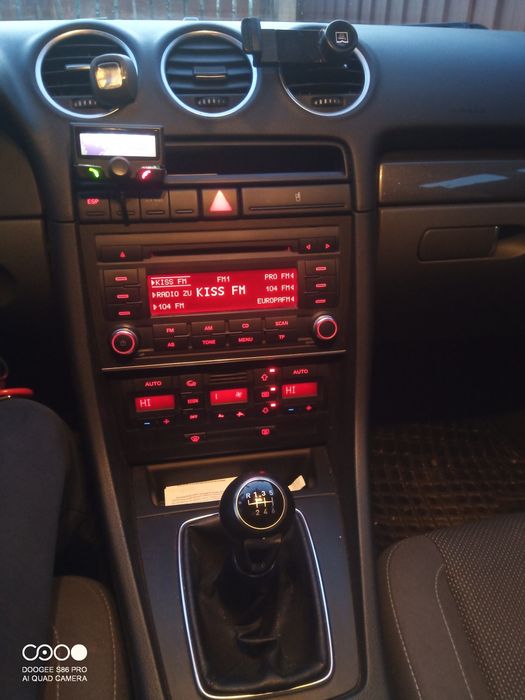 Vand sau schimb SEAT EXEO  2.0