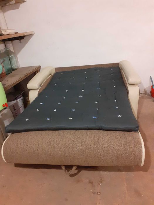 Продам кресло-кровать с матрасом