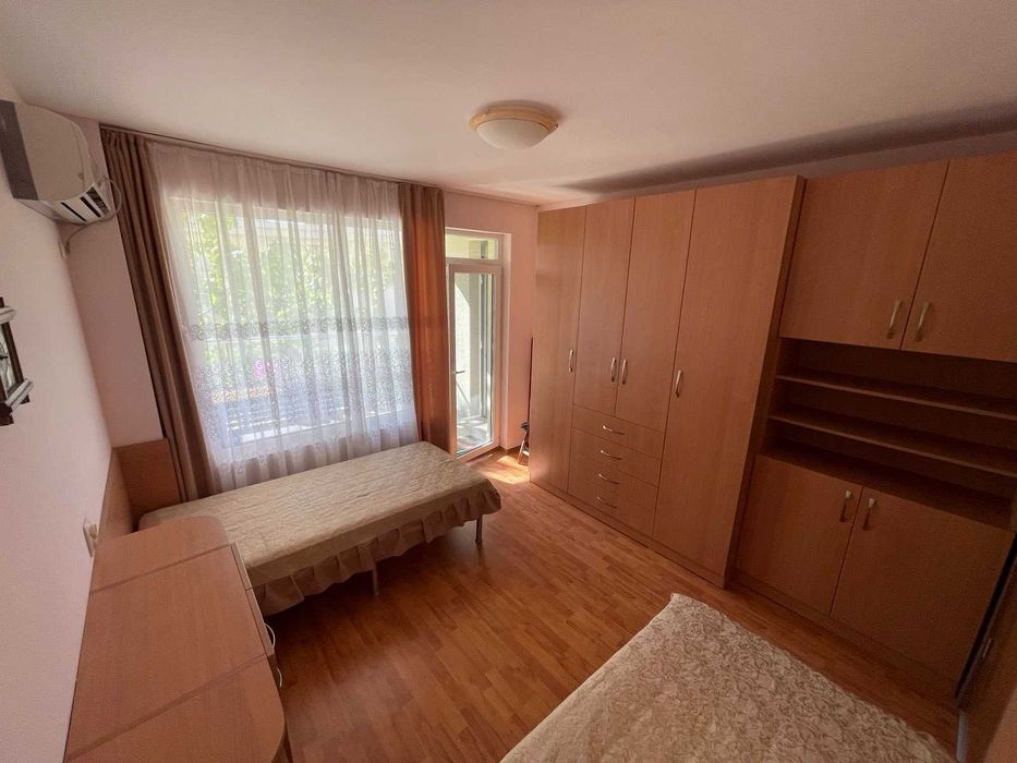 Дава се под наем Двустаен апартамент в к.к. Св.Св. Константин и Елена - 60 кв.м за 600 € - Снимка #3