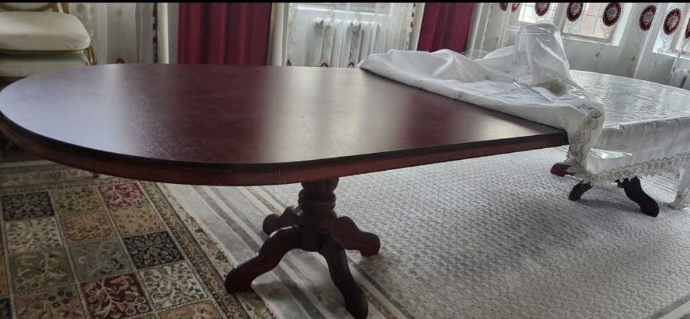 Стол мен орындықтар