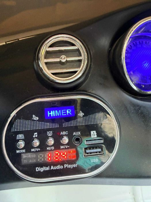 Детска акумулаторна кола