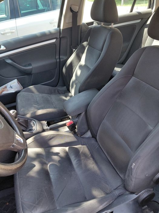 VOLKSWAGEN Golf 2011 — imagine 4