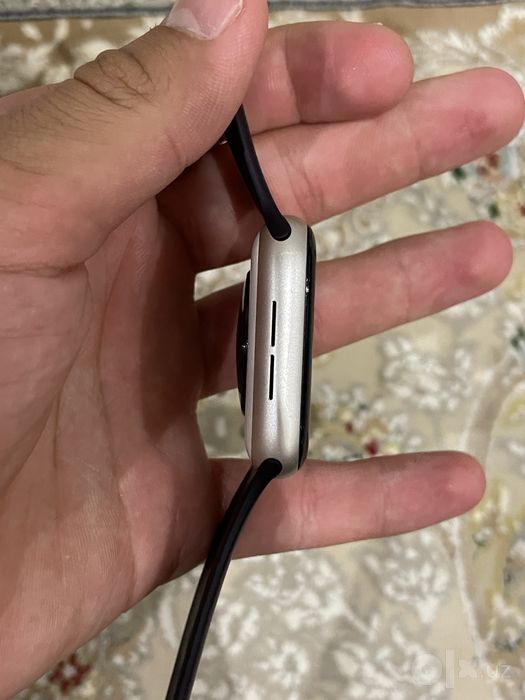 Apple Watch SE 2 44mm - состояние хорошее, АКБ 100%