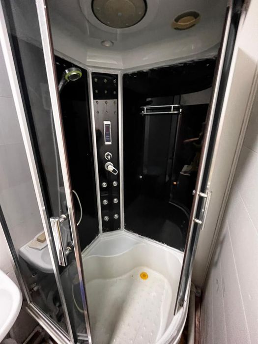 Продам душевую кабину