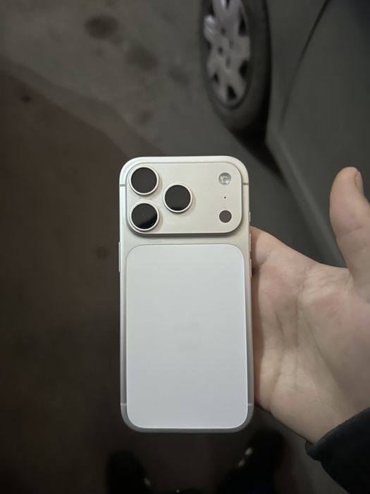 Продам Iphone 17 pro 256 гб