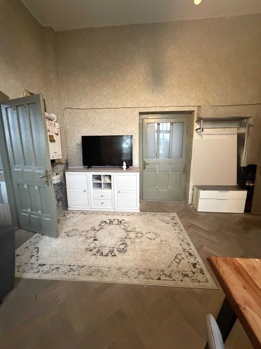 Apartament 3 camere in zona Lic. Nicolae Balcescu !