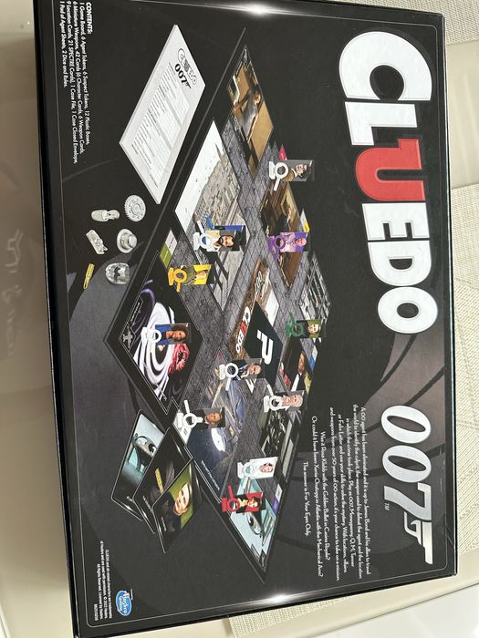 Настолна игра james bond 007