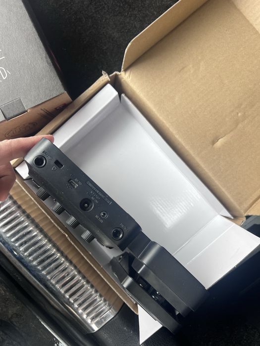 Vand sau schimb modul zoom pentru vioara cu tonuri