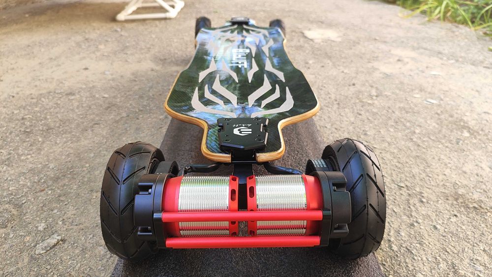 (Новый) электроскейтборд Bibuff UN38 All Terrain ждет хозяина