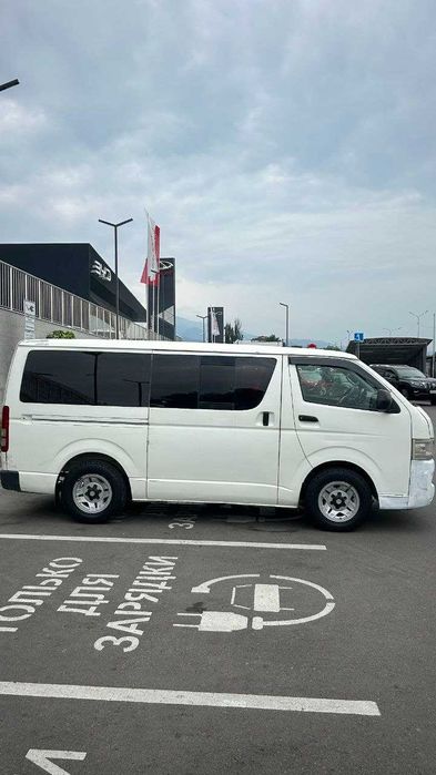 Toyota Hiace, 2007
