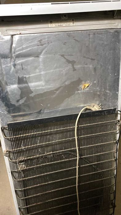 Холодильник Бирюса не рабочий