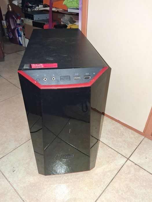 Компютър - Ryzen 5 1600, 8GB RAM, 240GB SSD AM4 Дъно