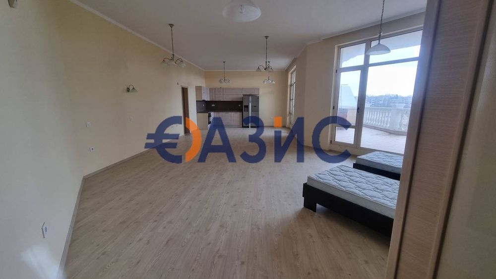 Продава се Четиристаен апартамент в Несебър - 278 кв.м за 643 €/кв.м - Снимка #1