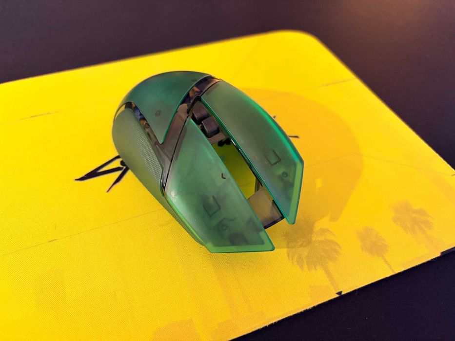 Корпус (Shell) за мишка Razer Basilisk V3 Pro — Phantom Green Edition.