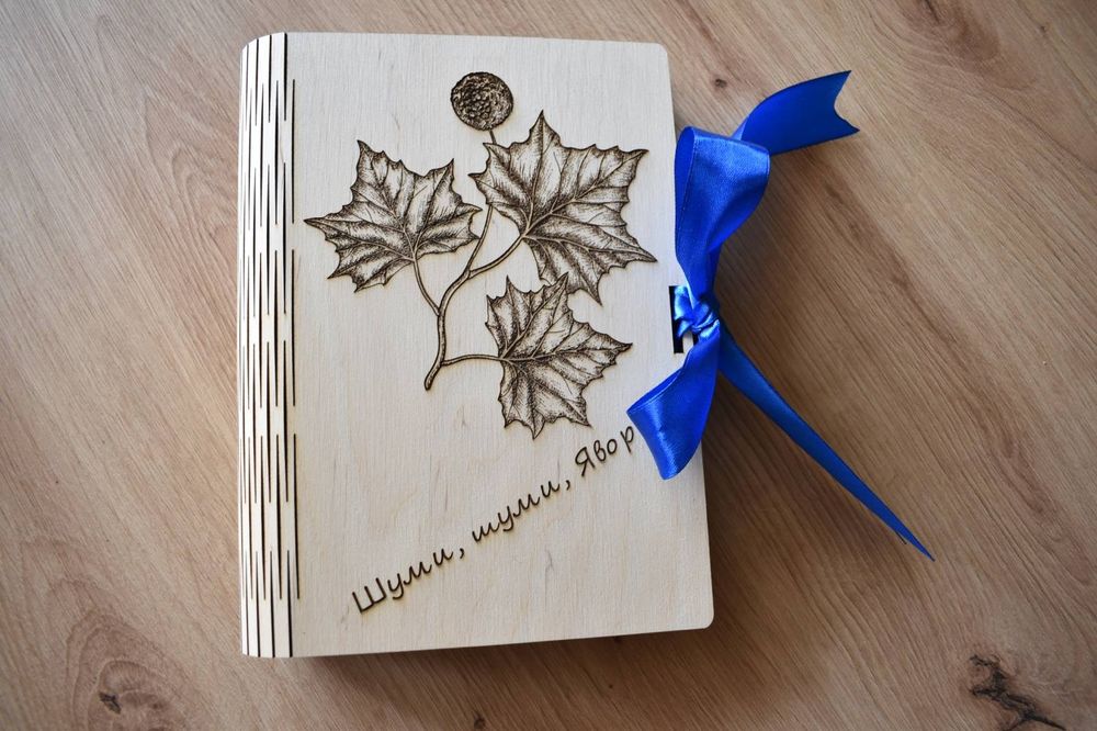 Картички и кутии за парички