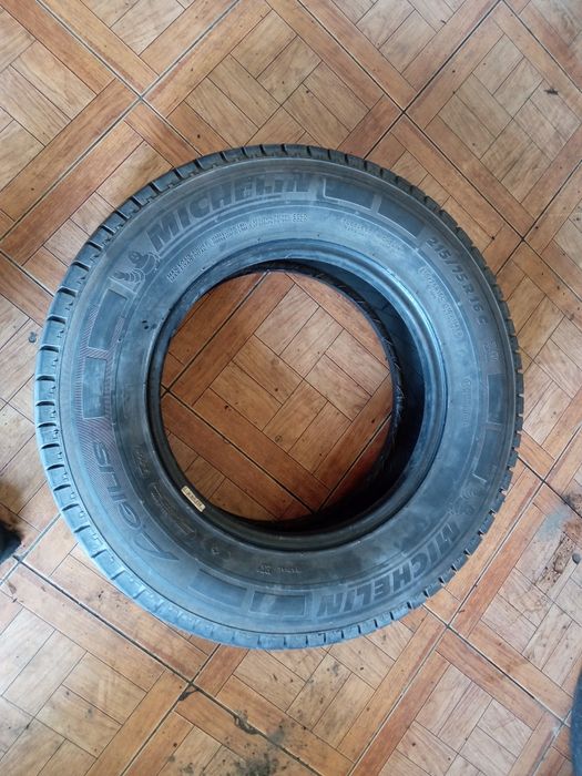 215/75/16  Мишлен