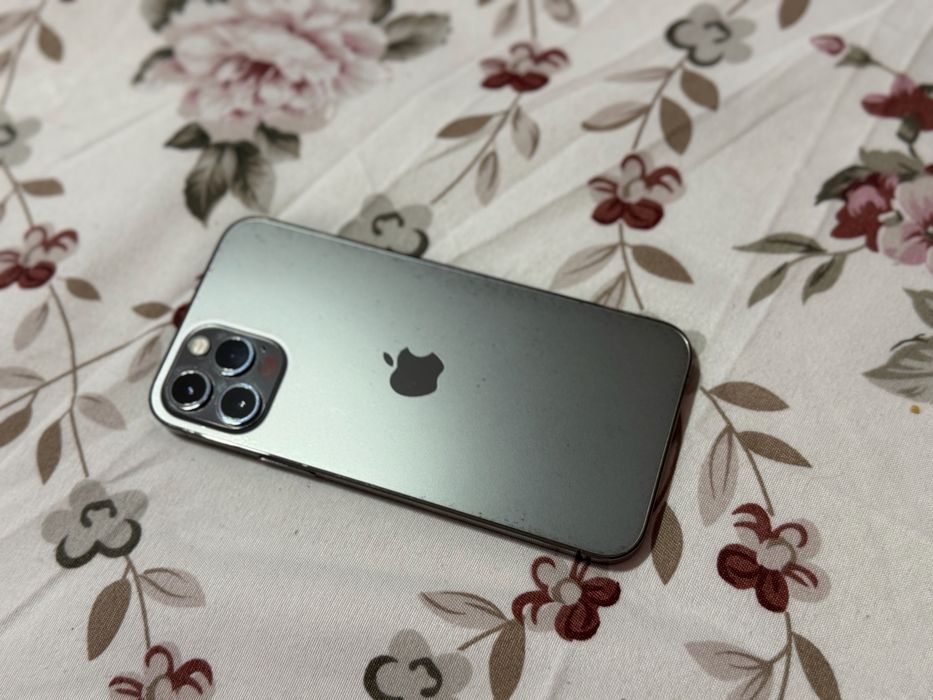 Apple Iphone 12 Pro , Pentru recarosare, piese( Placa defecta )