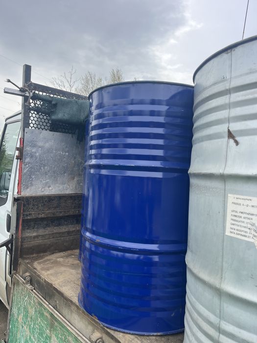 Butoi 220 Litri   in stare foarte buna  ! Se pot vinde la bucata