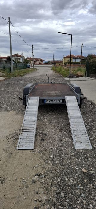 Продавам платформа до 2700кг.