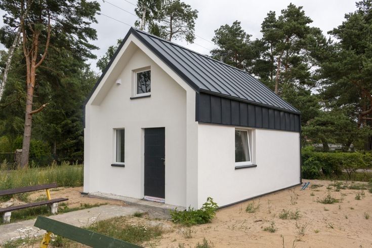 Vand case din panouri sandwich termoizolate