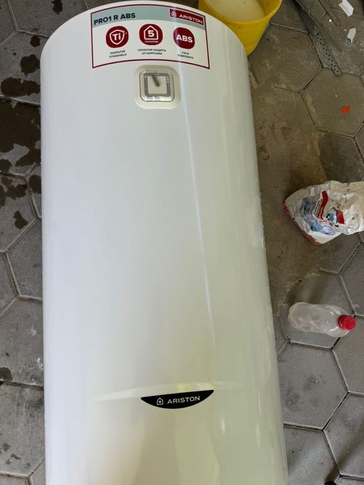 Бойлер Ariston 100 литров