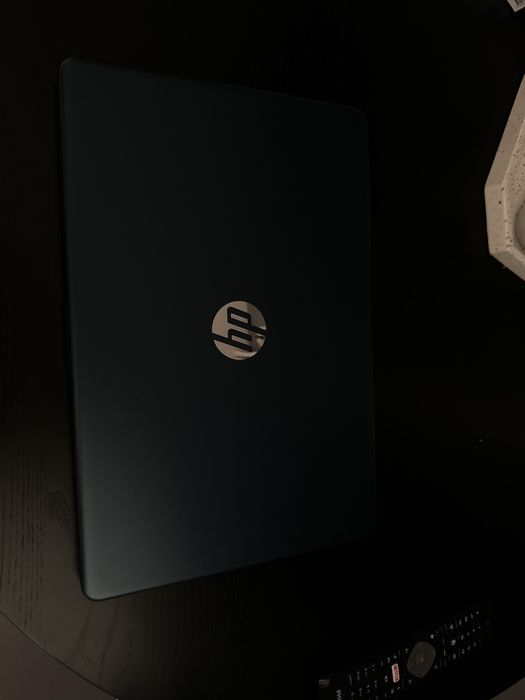 Лаптоп HP 15.6” AMD full HD 500 gb SSD