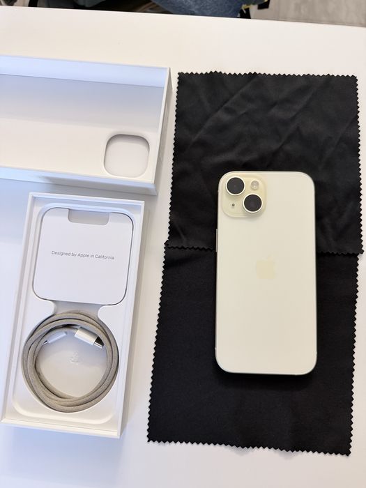 Iphone 15 ; yellow ; 256 gb