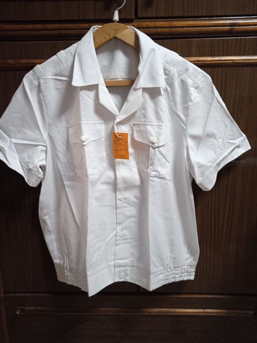 Форменная белая рубашка