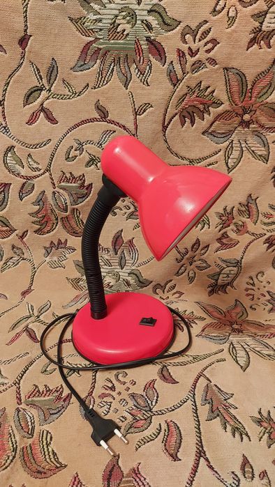 Настольная лампа рабочия