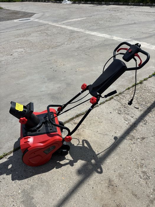 Машина за почистване на сняг