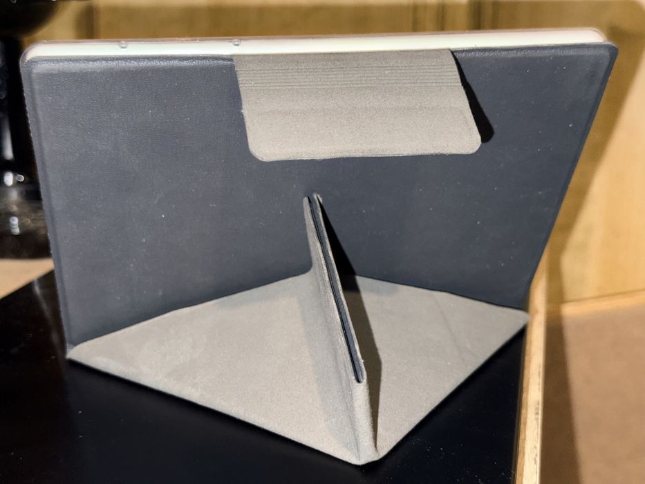 е-Книга MeeBook M8 със калъф и стилус