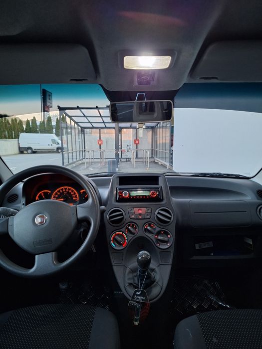 Se vinde Panda  2010