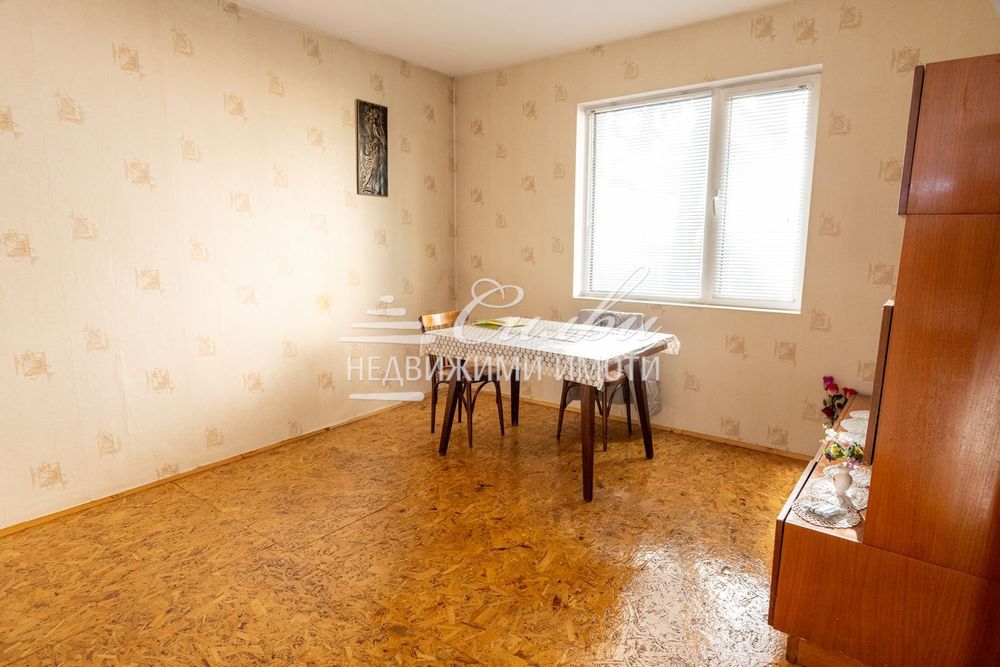 Продава се Етаж от къща в Шумен, Център - 58 кв.м за 967 €/кв.м - Снимка #1