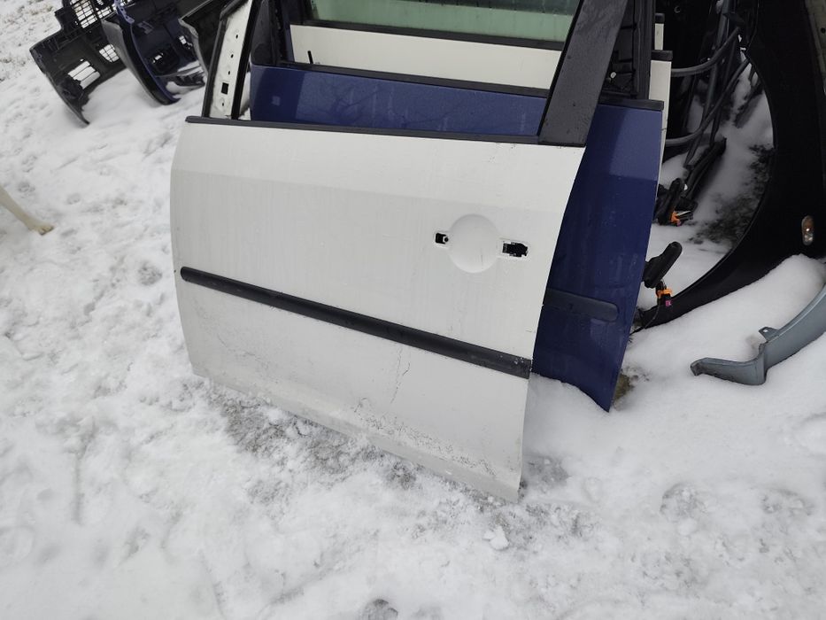 Ușa stanga fata Volkswagen Caddy