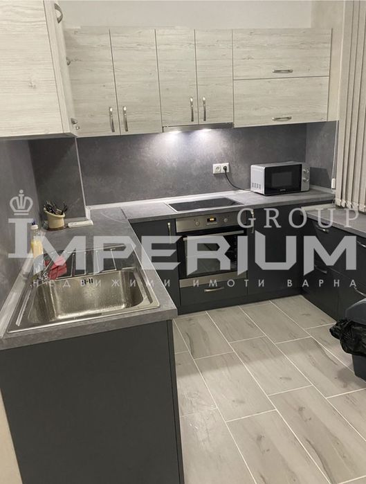 Дава се под наем Тристаен апартамент в Варна, Бриз - 90 кв.м за 548.25 € - Снимка #1