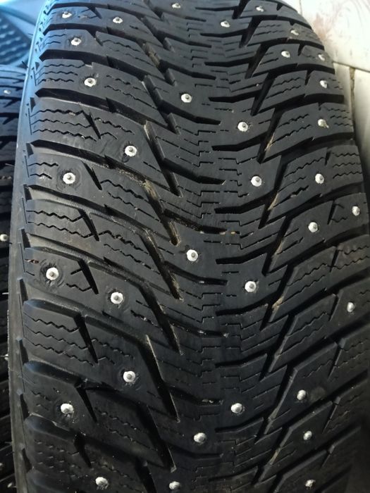 Шины, 2 шт. Б/У.