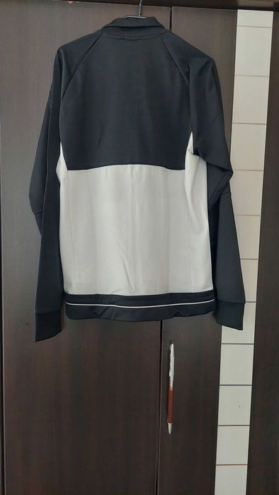 Оригинално мъжко горнище Adidas- М
