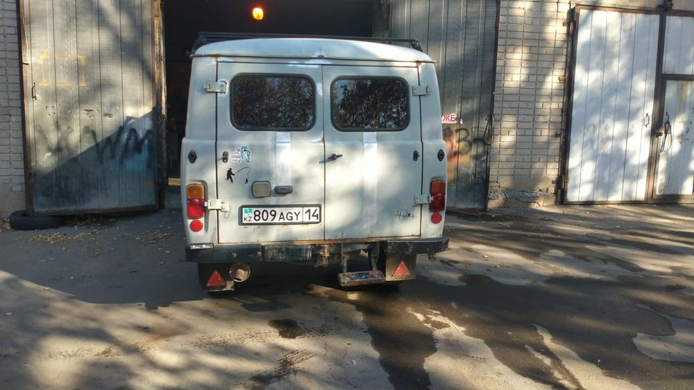 Продам машину. Уаз (буханка)