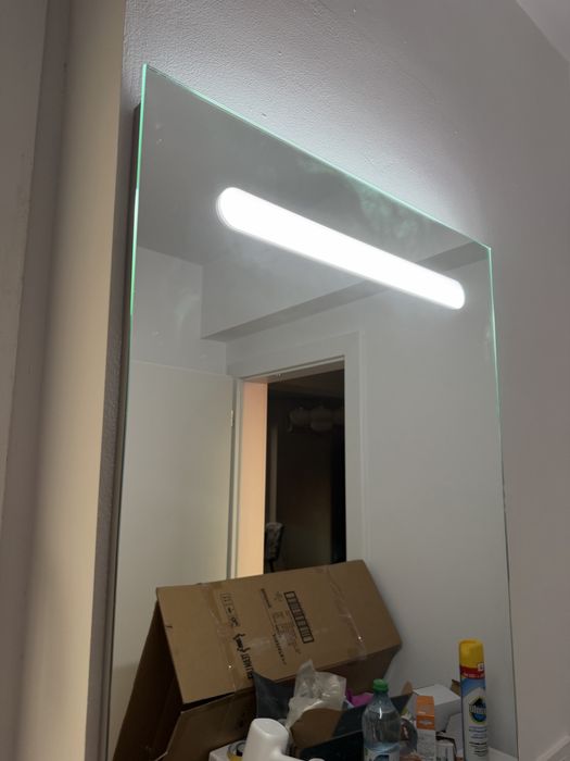 Oglinda de baie cu iluminate, dezaburire si 2xUSB  60x80 cm