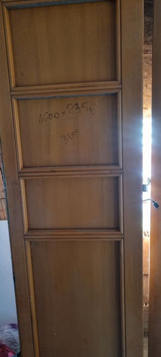 Usa la întrare  termopan lemn inport Austria