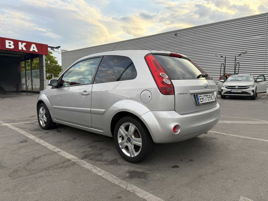 Ford Fiesta 1.25 бензин, 2008 г.