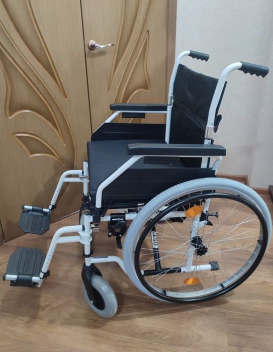 Инвалидная коляска