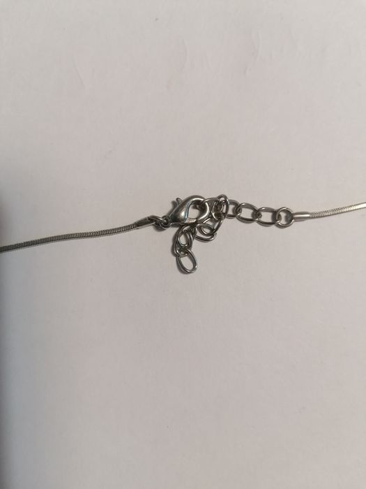 Colier cu medalion din argint, 6.87 gr, model foarte frumos și fin,