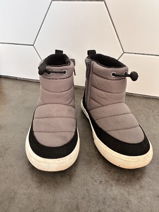 Продам детские сапожки