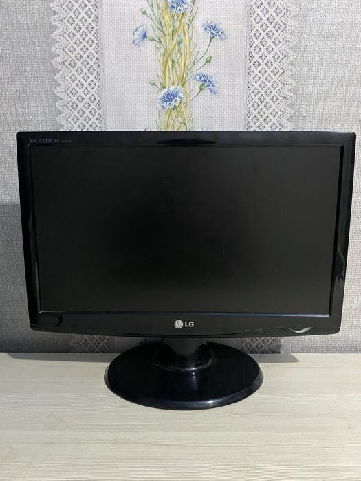 Мониторы разные