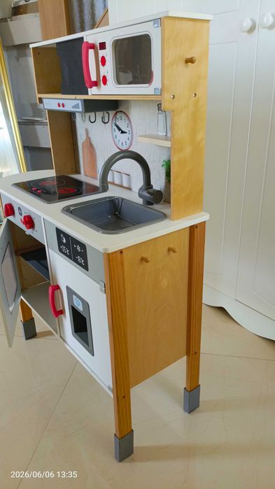 Детска кухня за игра