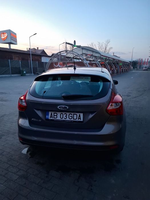 FORD Focus 0 — imagine 4