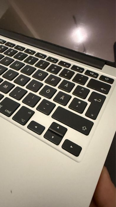 Apple macbook pro i7 16gb ram